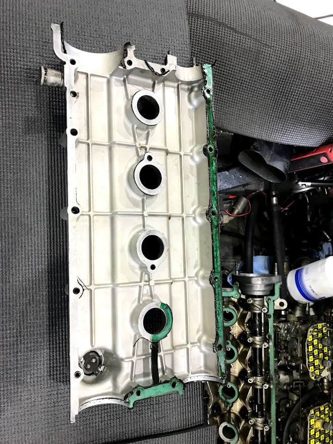 Dino308gt4 の整備_a0129711_21002357.jpg