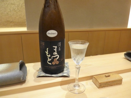 神戸・元町「すし うえだ」へ行く。_f0232060_20250351.jpg