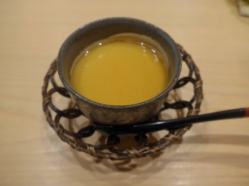 神戸・元町「すし うえだ」へ行く。_f0232060_20312258.jpg