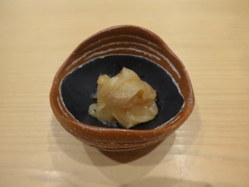 神戸・元町「すし うえだ」へ行く。_f0232060_20313199.jpg