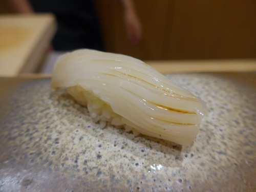 神戸・元町「すし うえだ」へ行く。_f0232060_20423401.jpg