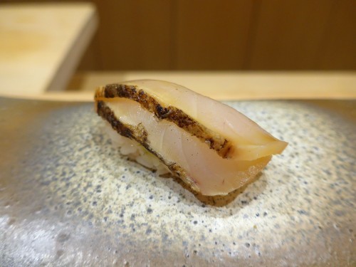 神戸・元町「すし うえだ」へ行く。_f0232060_20431591.jpg