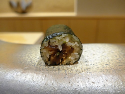 神戸・元町「すし うえだ」へ行く。_f0232060_20550040.jpg