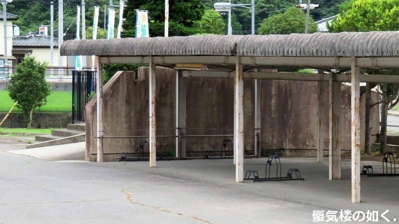 「スーパーカブ」舞台探訪 北杜市編2/4 牧原交差点から県道612号スーパーおの、武川高校まで_e0304702_20553001.jpg