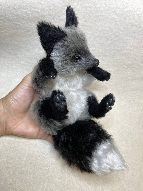 ギンギツネ 誕生しました Marone Bear