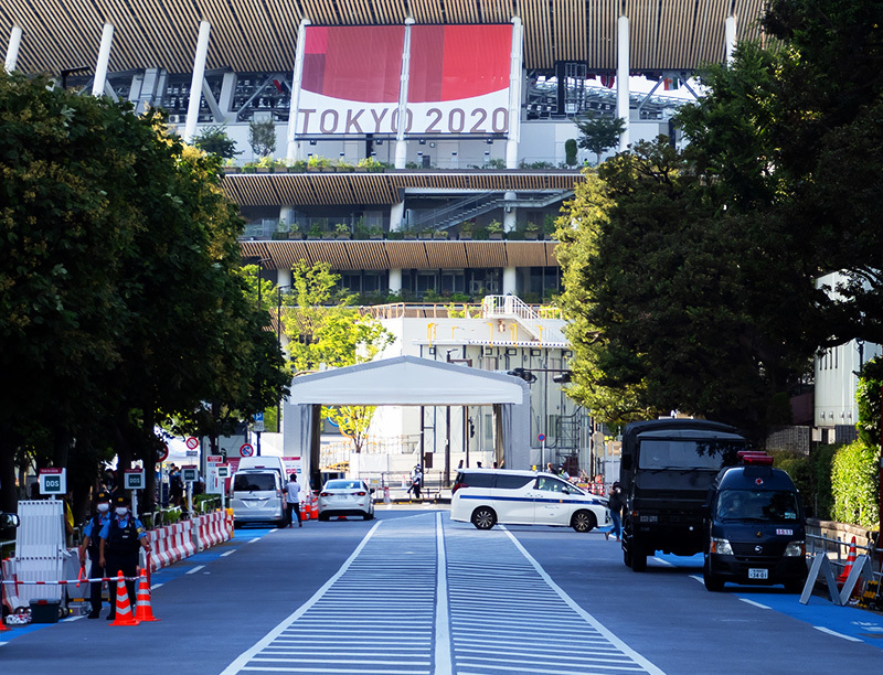 Hello from Tokyo 163 国立競技場と武道館_a0003650_22190825.jpg