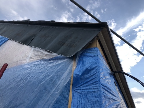 韮崎市　エステートグレーの屋根　其のニ_b0242734_23045831.jpeg