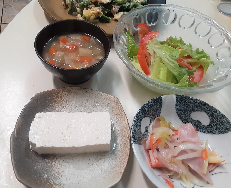 ゴーヤチャンプルとハムのマリネ なまけものってすごい
