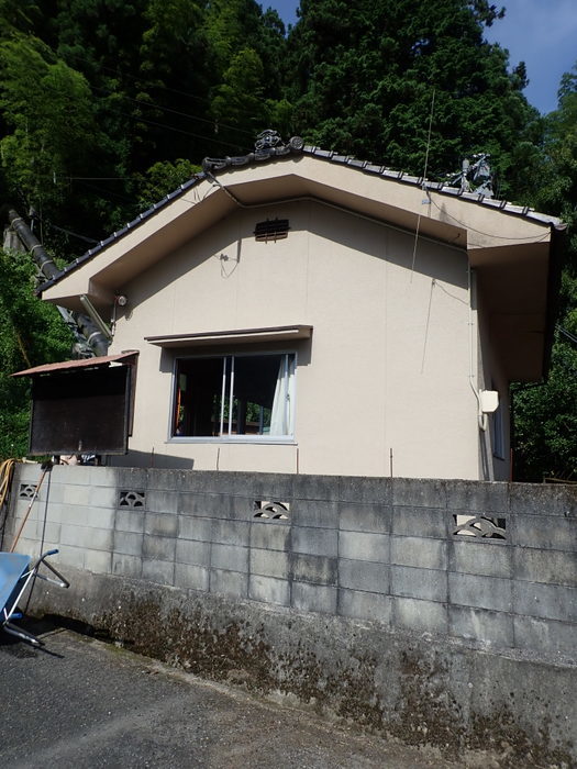 空き缶ゴミ拾い&集会所大掃除_c0116915_23404673.jpg