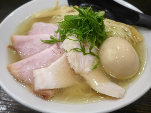 三鷹「中華そば 向日葵」へ行く。_f0232060_15170508.jpg