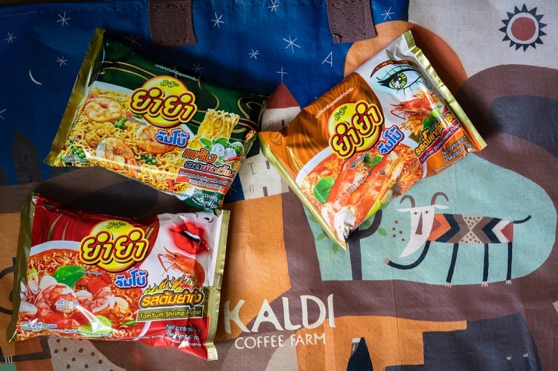 真夏こそタイの激辛即席麺_d0353489_09392998.jpg