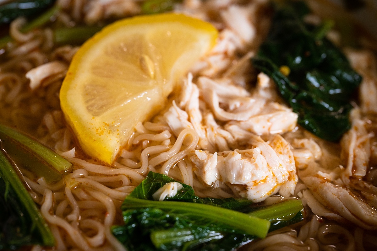 真夏こそタイの激辛即席麺_d0353489_09411117.jpg