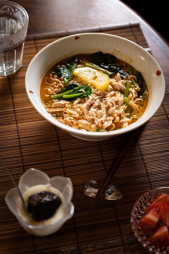 真夏こそタイの激辛即席麺_d0353489_09413246.jpg