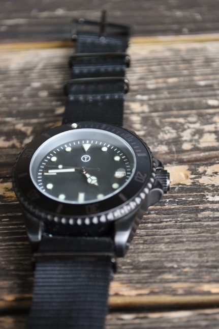 MWC DEAD STOCK MODEL Special DIVER WATCH ★_d0152280_01205165.jpg