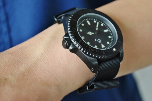 MWC DEAD STOCK MODEL Special DIVER WATCH ★_d0152280_01222085.jpg