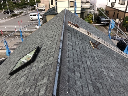 韮崎市 エステートグレーの屋根 其の四_b0242734_22114251.jpeg