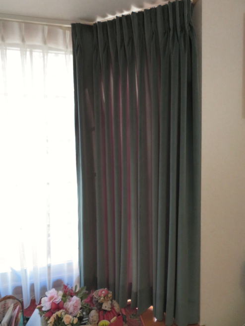 『クラーク&クラーク』のベルベットカーテン『アルバー2』を納めました by interior styling of bright_c0157866_18264754.jpg