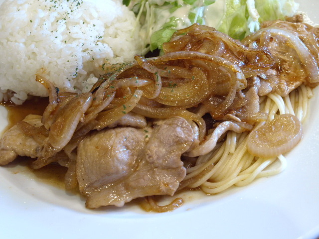 ヴァンカム その27 (一皿盛りランチ)_d0153062_07032297.jpg