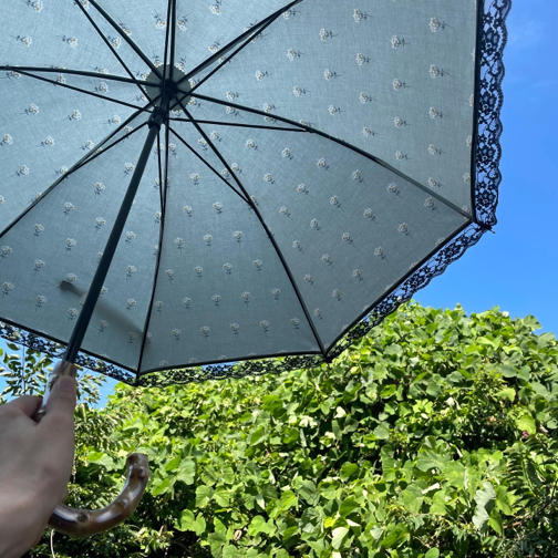連日の猛暑日。手作り日傘の出番も増えました！（YouTube作り方公開中）_f0023333_22412554.jpg