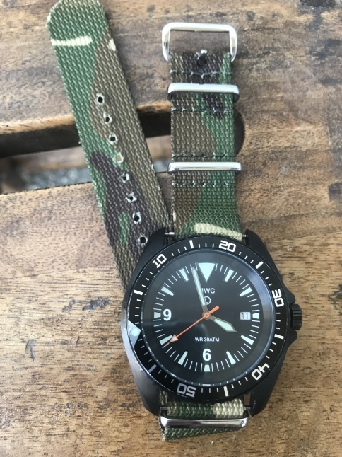 MWC DEAD STOCK MODEL Special DIVER WATCH ★_d0152280_16073833.jpeg