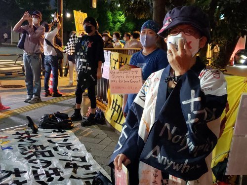 【報告】#五輪やめて命をまもれ 官邸前緊急抗議に40人!_a0336146_01572280.jpg
