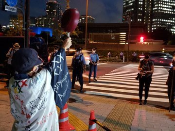 【報告】#五輪やめて命をまもれ 官邸前緊急抗議に40人!_a0336146_01574529.jpg