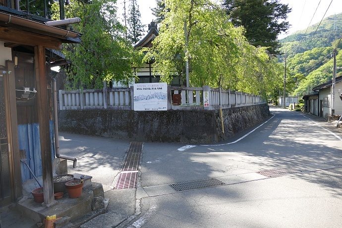 標高 1600m！山梨県・滝子山　その4_c0196928_08124743.jpg