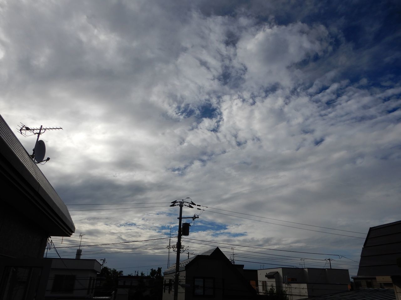 太陽が見えなくても十分に暑い_c0025115_21515794.jpg