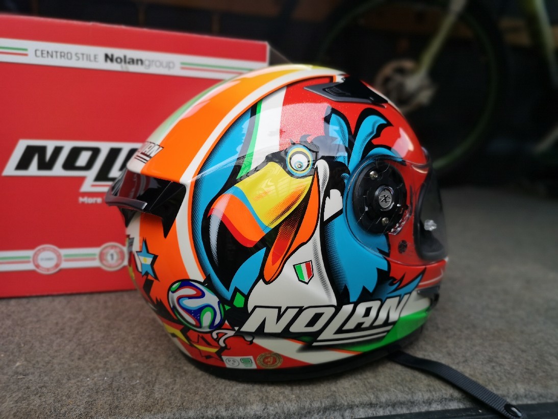 ヘルメットカッコいい ログ鷹日記 ヘルメットカッコいい ログ鷹日記