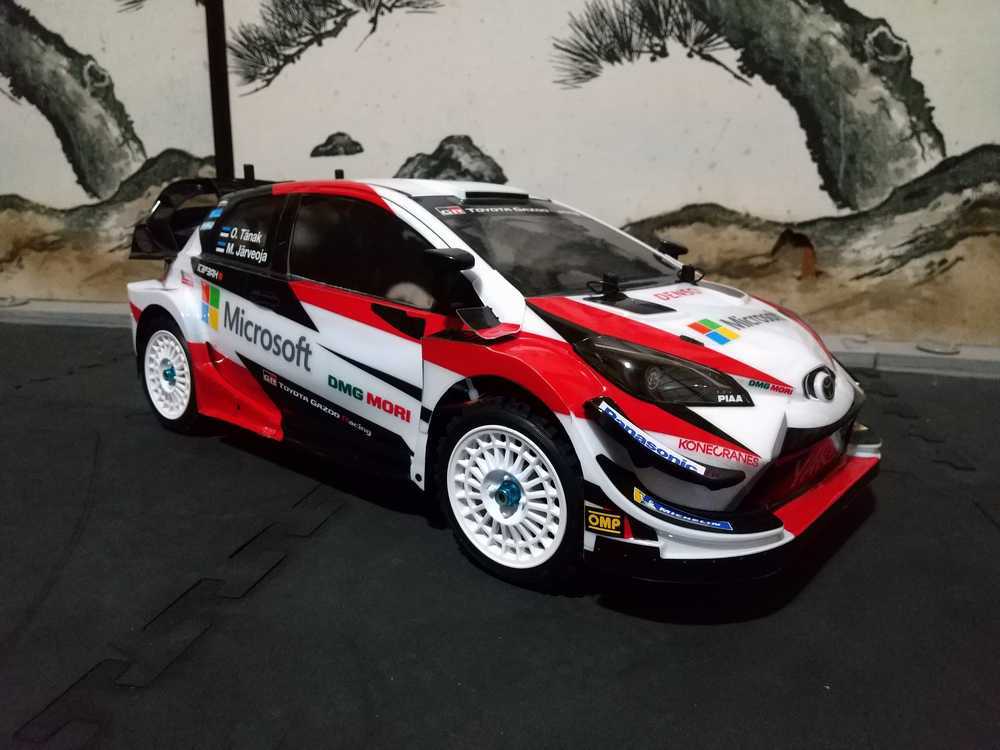 ラジコンボディ　トヨタヤリスWRC