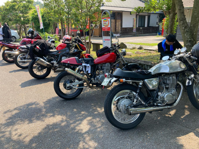 夏、夏、夏〜なバイクの方々^_^_d0132688_19591866.jpg
