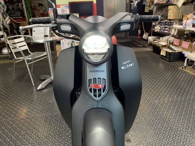 スーパーカブC125 国内モデル未設定カラーのマットブラック入荷