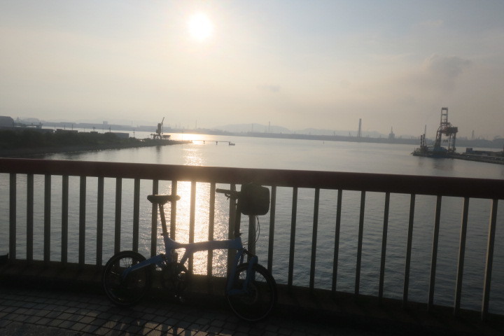暑さと密を避けて早朝サイクリング_c0132901_08560834.jpg