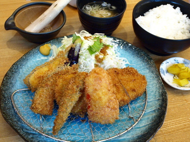 味処 てっ平 その22 (たっぷり夏野菜とひれかつ御膳)_d0153062_21094413.jpg
