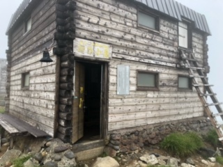 山でカミナモノポールを張ってみた_d0198793_16380137.jpeg