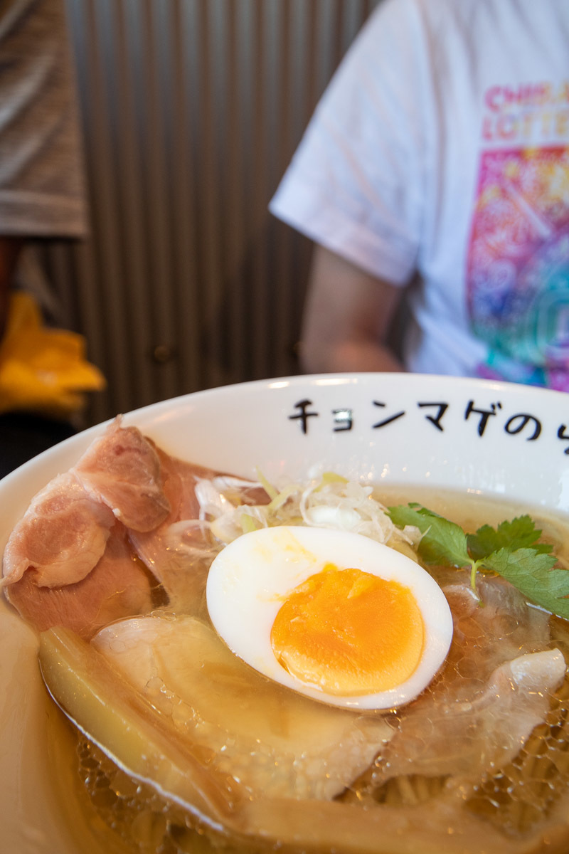 らーめん チョンマゲ 高知本店で、らーめんと玉子焼きめし_a0077663_14394064.jpg