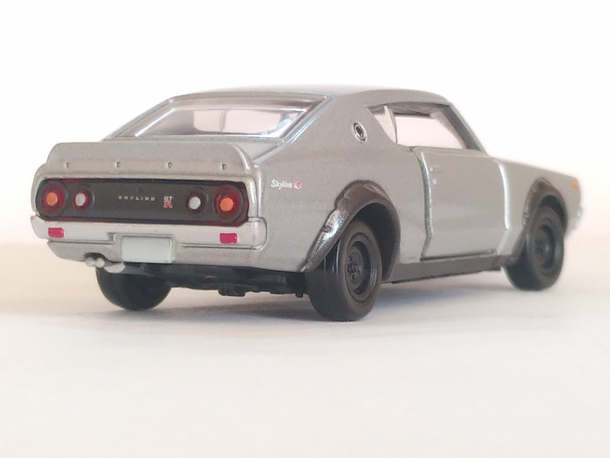 タカラトミー・トミカプレミアム17 日産 スカイライン2000GT-R