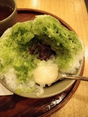 名古屋 伊勢名物 赤福の赤福氷_f0112873_16523746.jpg