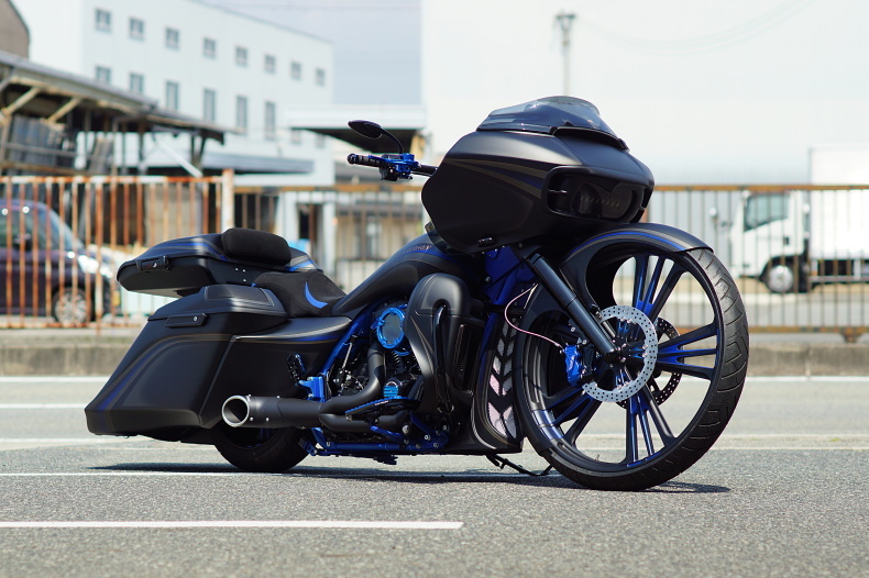 FLTRX ロードグライドスペシャル バガーカスタム : custom factory