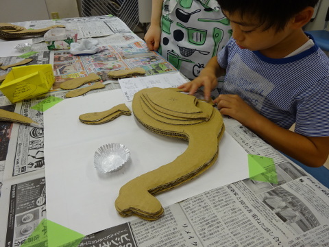 夏休み工作教室2021「段ボール材で恐竜を作ろう」_a0269923_17475710.jpg