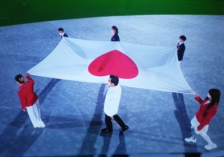 東京オリンピック2020の閉会式_b0312424_08251711.jpg