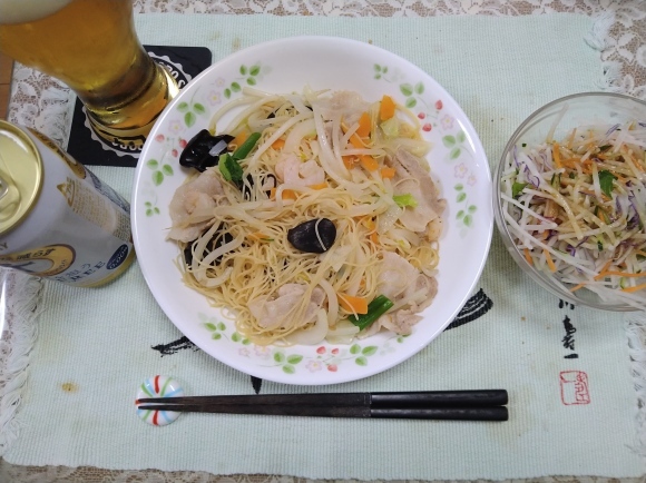 8/12 ケンミン 焼ビーフン、オハヨー乳業 昔なつかしアイスクリン @自宅_b0042308_13400429.jpg