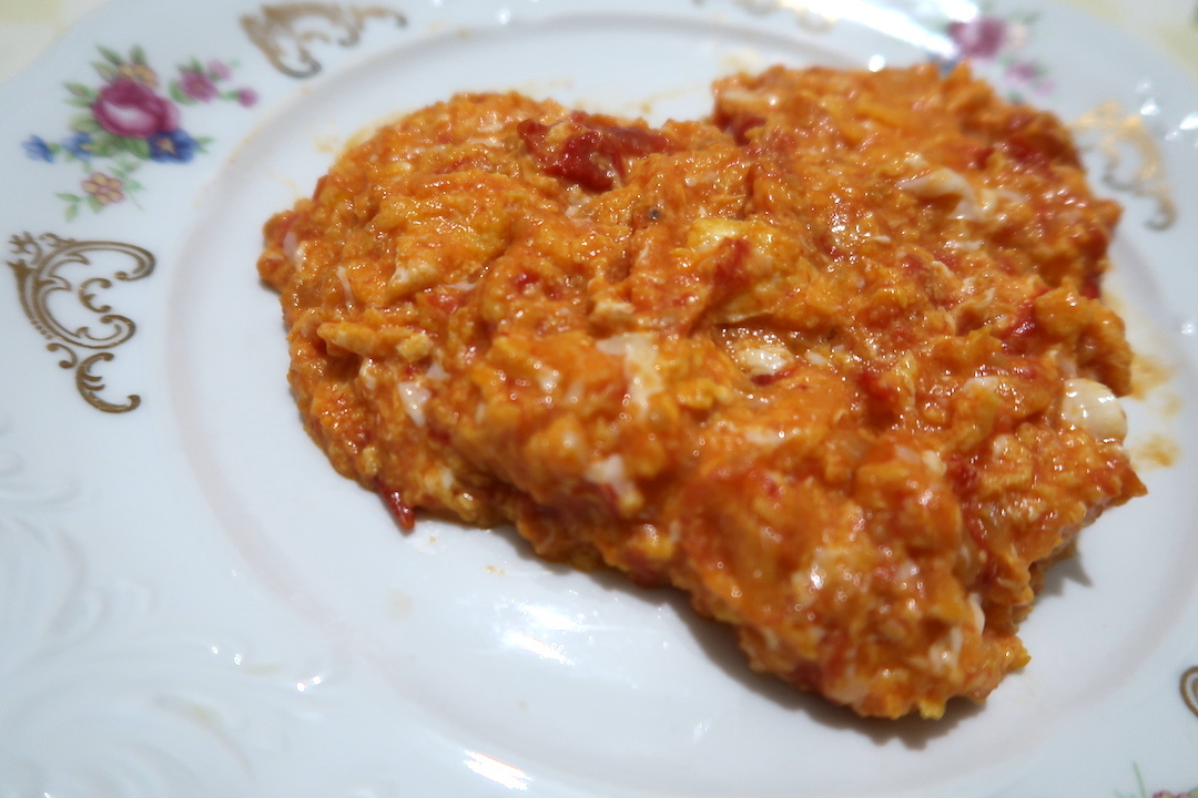 畑のトマト 次々収穫おかずと酷暑と保存用トマトソース作り_f0234936_17141059.jpg