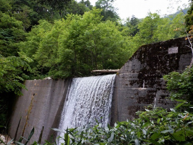 中部山岳　餓鬼岳見参　廃道探検のような中房川コースで中房温泉へ　　　　　Mount Gaki in Chūbu-Sangaku National Park_f0308721_07513955.jpg