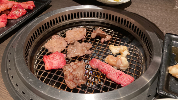 焼肉ぶろっこり_e0292546_02131485.jpg