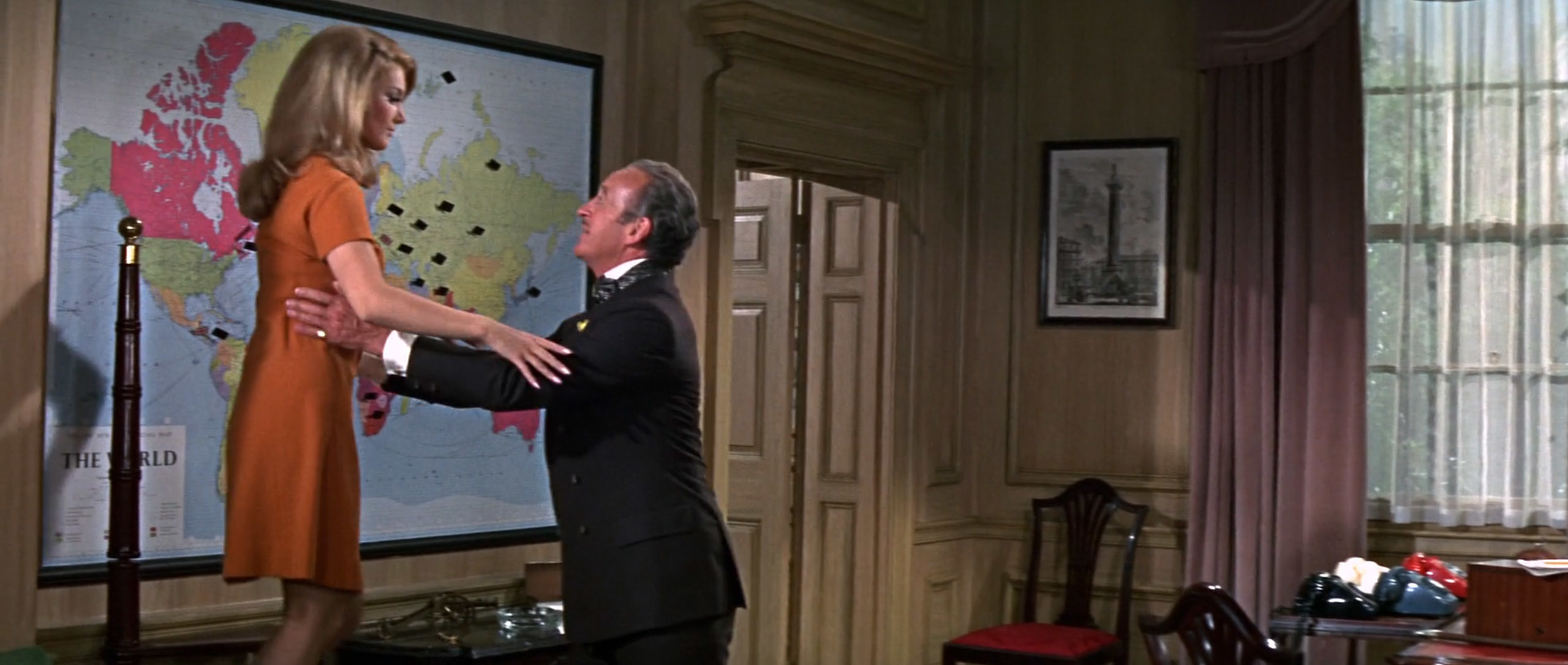 バーバラ・ブーシェ(Barbara Bouchet)「007/カジノロワイヤル」(1967)・・・其の壱_e0042361_20472854.jpg