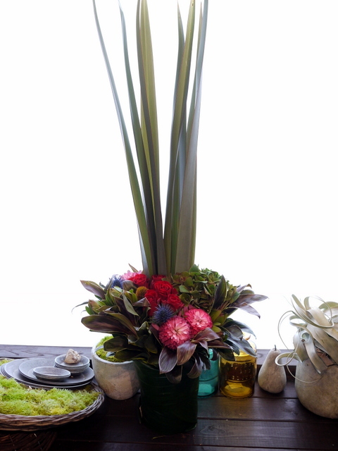 美容室の22周年にアレンジメント おしゃれでシックな感じ 平岸3条にお届け 21 08 10 札幌 花屋 Mell Flowers 美容室の22周年にアレンジメント おしゃれでシックな感じ 平岸3条にお届け 21 08 10 札幌 花屋 Mell Flowers