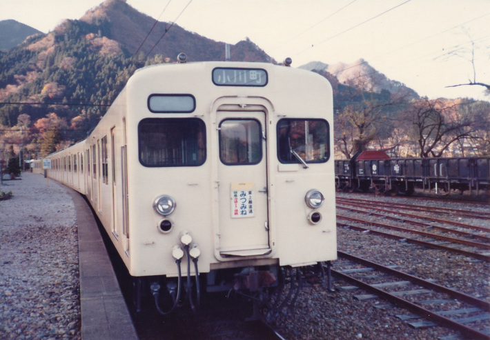 上野駅乗車口案内板㉜ : シュウシュウヘキ