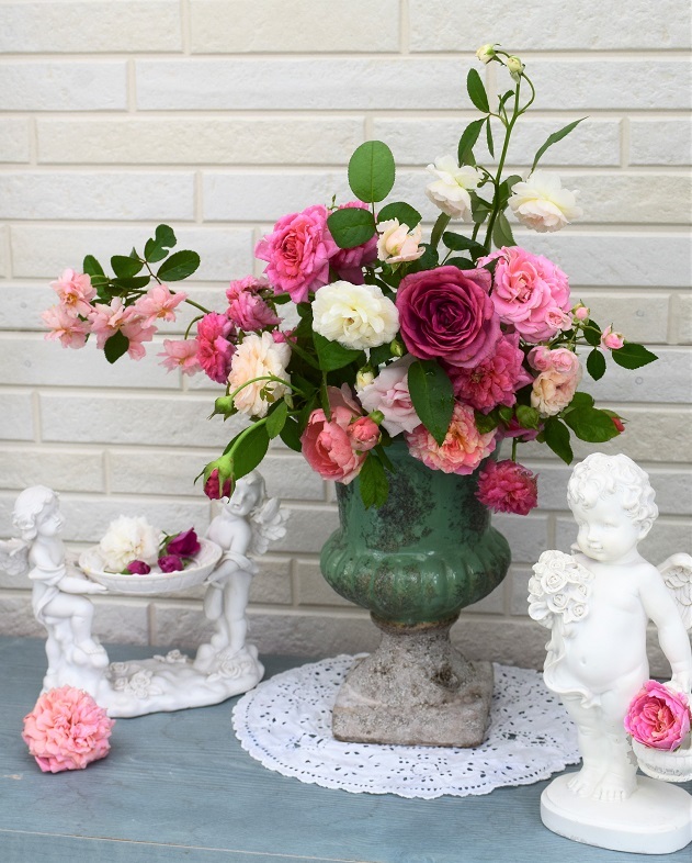 バラとハーブのある暮らし Salon De Roses バラとハーブのある暮らし Salon De Roses