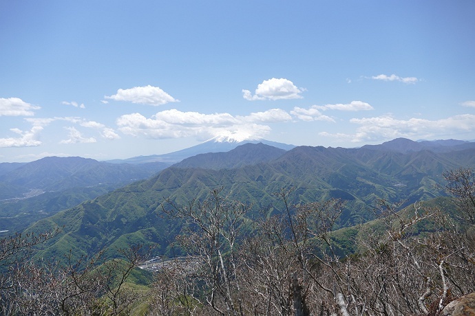 標高 1600m！山梨県・滝子山　その12_c0196928_07473705.jpg